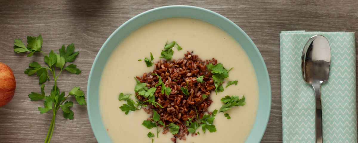 Sweet and spicy celeriac soup